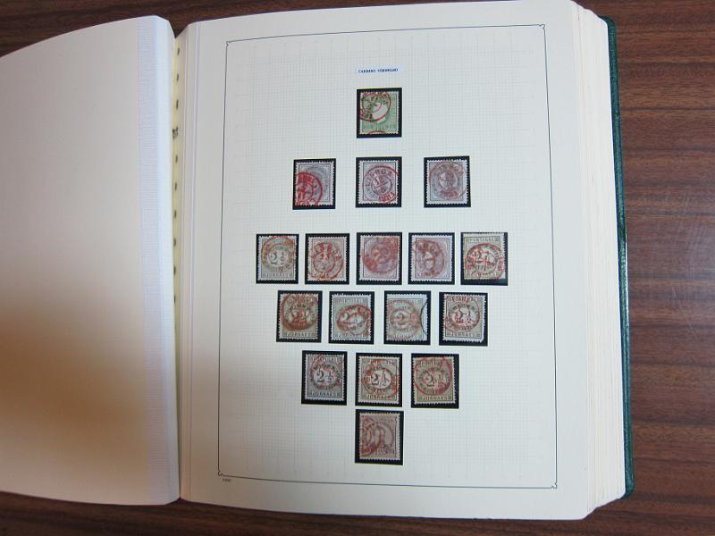 0018 (5).JPG -     Lote:    18      Marcofilia      Lotes Especiais       Descrição:         Portugal &mdash; Colecção especializada em dois álbuns com estudo especializado das marcas de duplo círculo e circulares de Lisboa, com selos de diversas emissões e cartas. Lote a ver.        Lote       Valor Base:     &euro; 1.000,00     Valor Venda:     Retirado     
